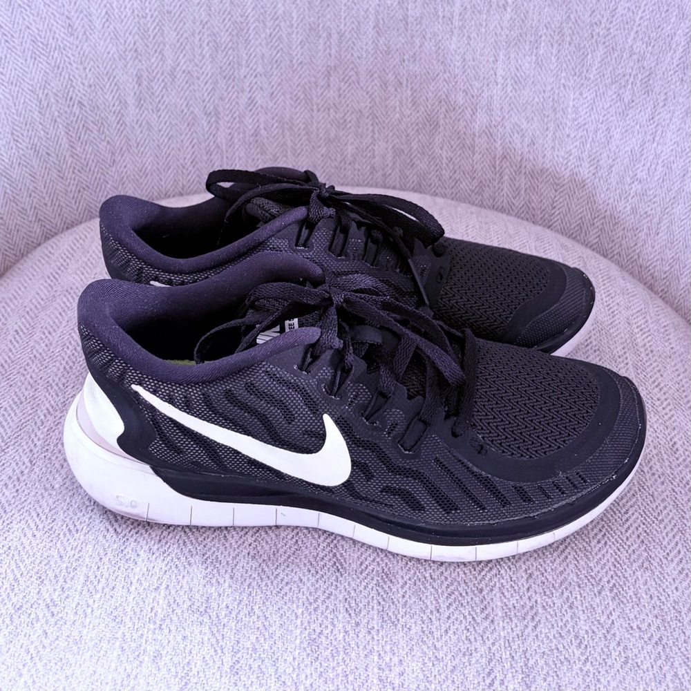 Nike Barefoot Black White Athletic Sneakers Low Top Trainer